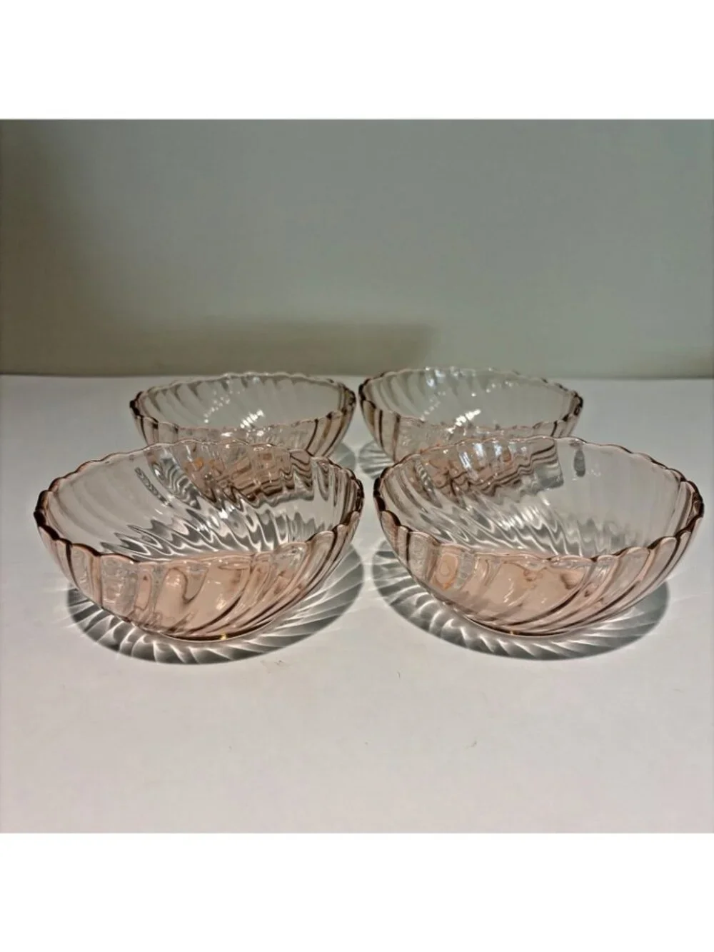 VTG Arcoroc France Rosaline Pink Swirl Glass Dessert Berry Bowls 4.5